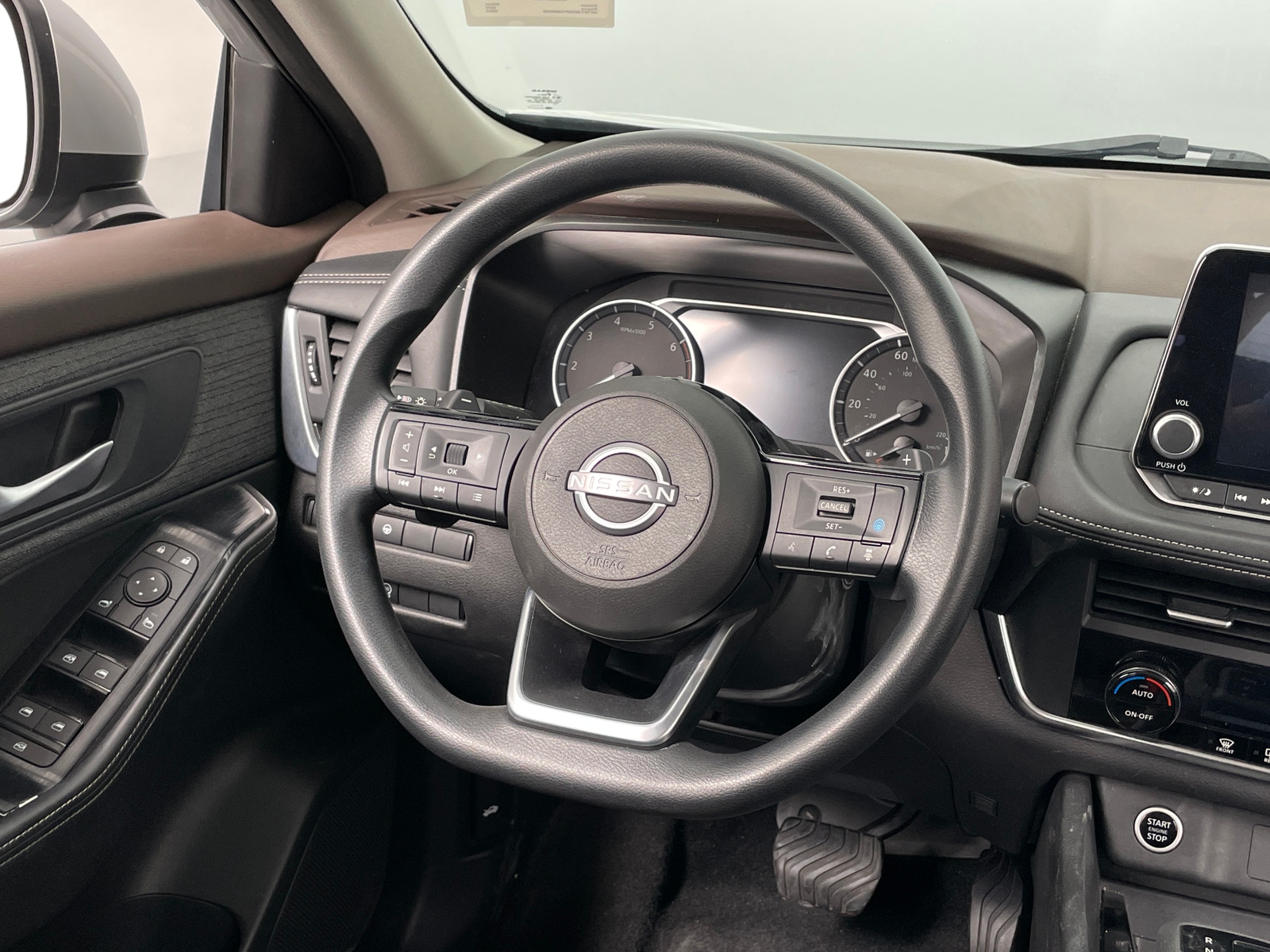 Thumbnail: 2023 Nissan Rogue - 5
