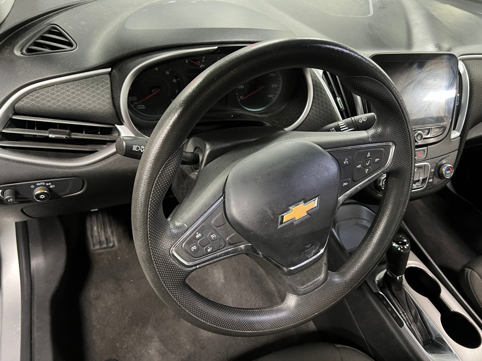 Thumbnail: 2020 Chevrolet Malibu - 5