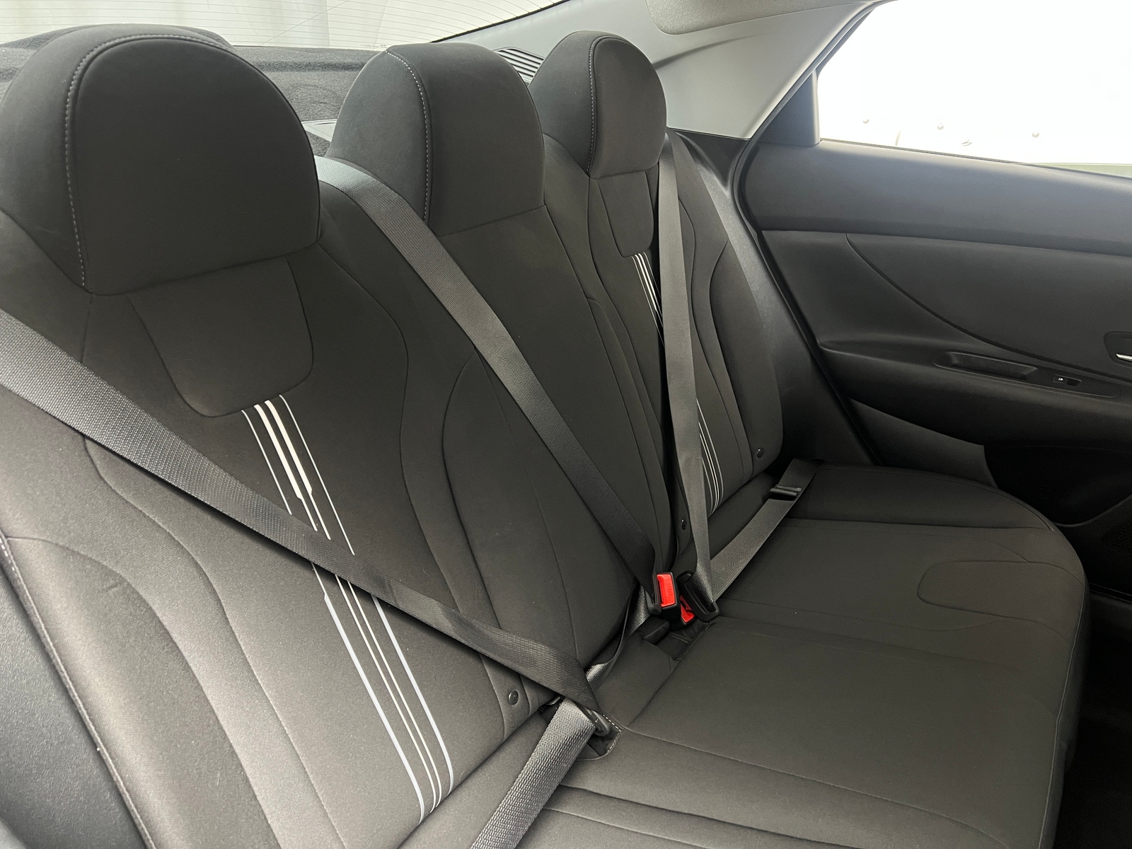 Thumbnail: 2022 Hyundai Elantra - 6