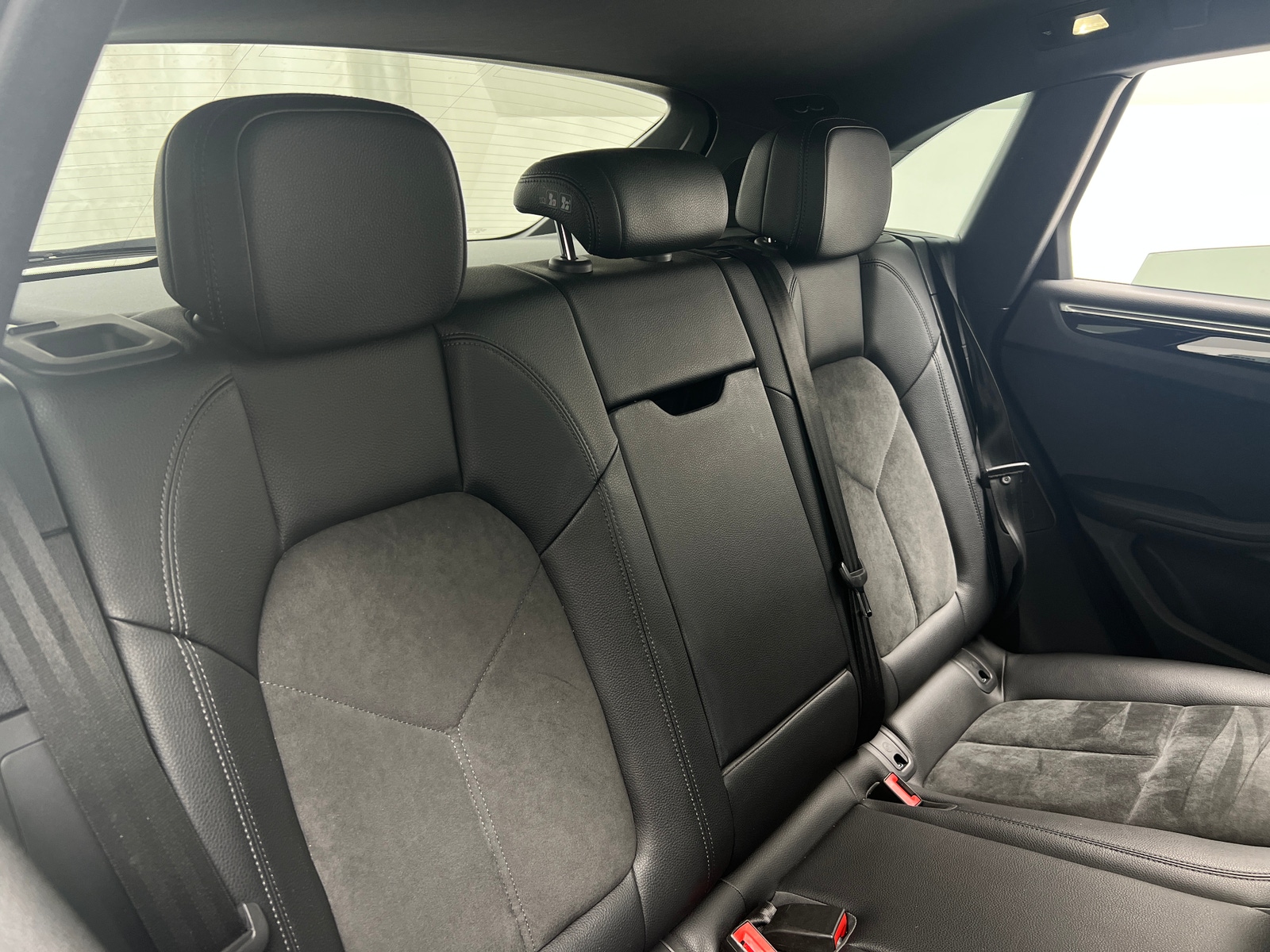 Thumbnail: 2019 Porsche Macan - 5