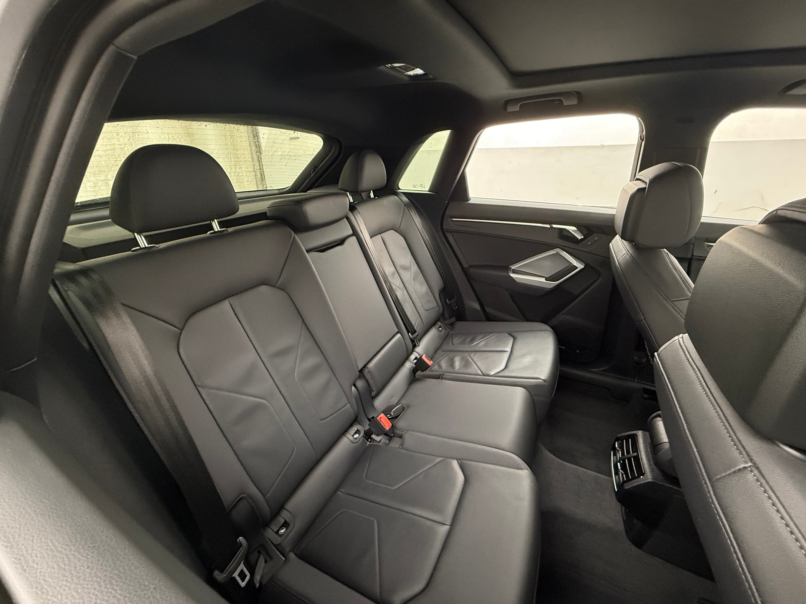 Thumbnail: 2022 Audi Q3 - 5