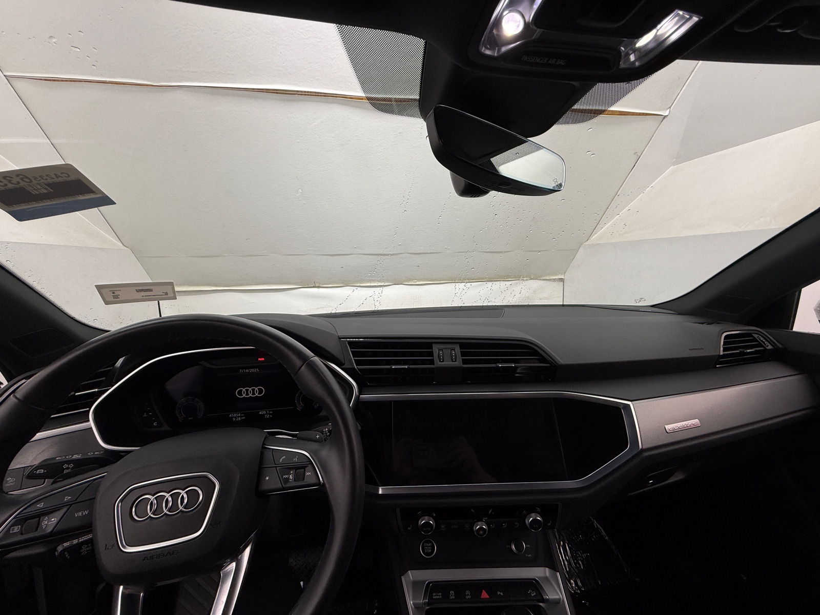 Thumbnail: 2022 Audi Q3 - 2