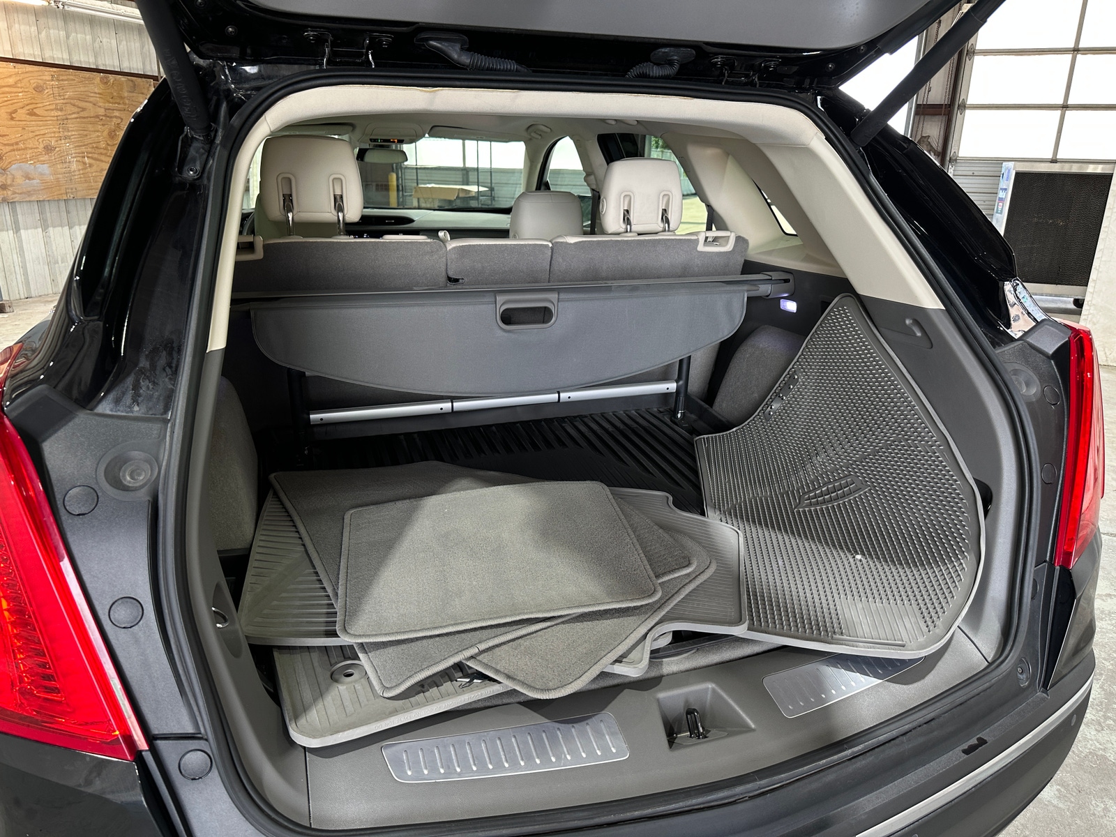 Thumbnail: 2018 Cadillac XT5 - 6