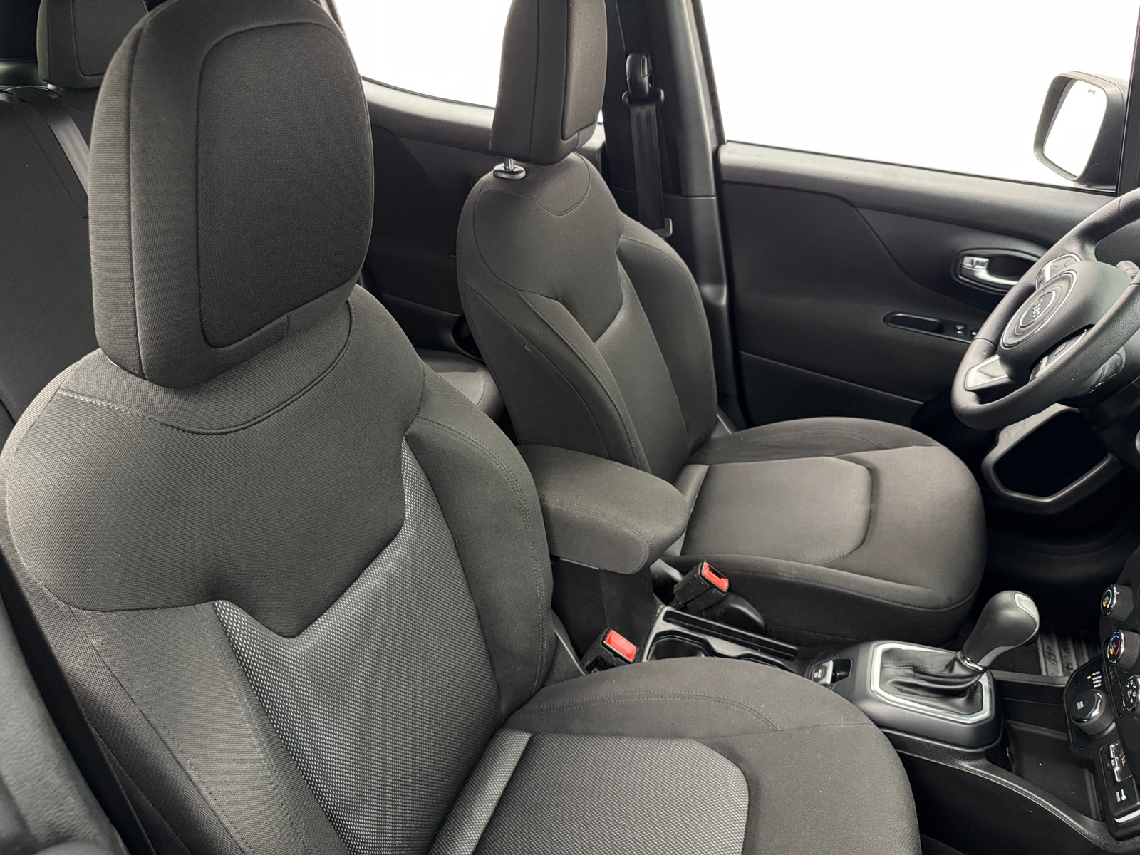 Thumbnail: 2018 Jeep Renegade - 2