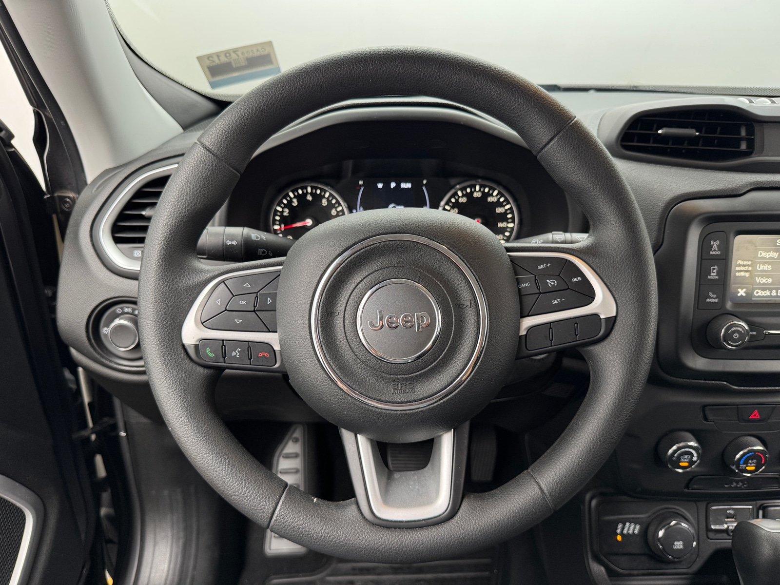 Thumbnail: 2018 Jeep Renegade - 5