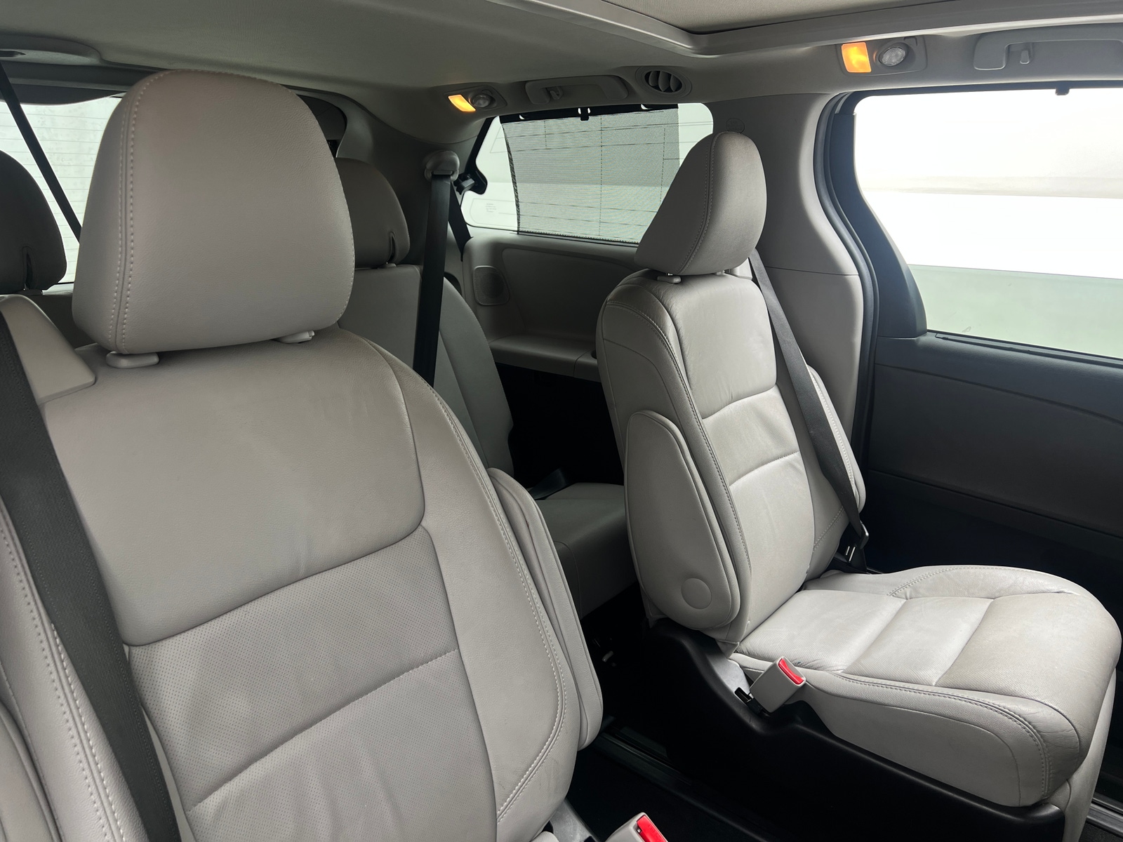 Thumbnail: 2015 Toyota Sienna - 5