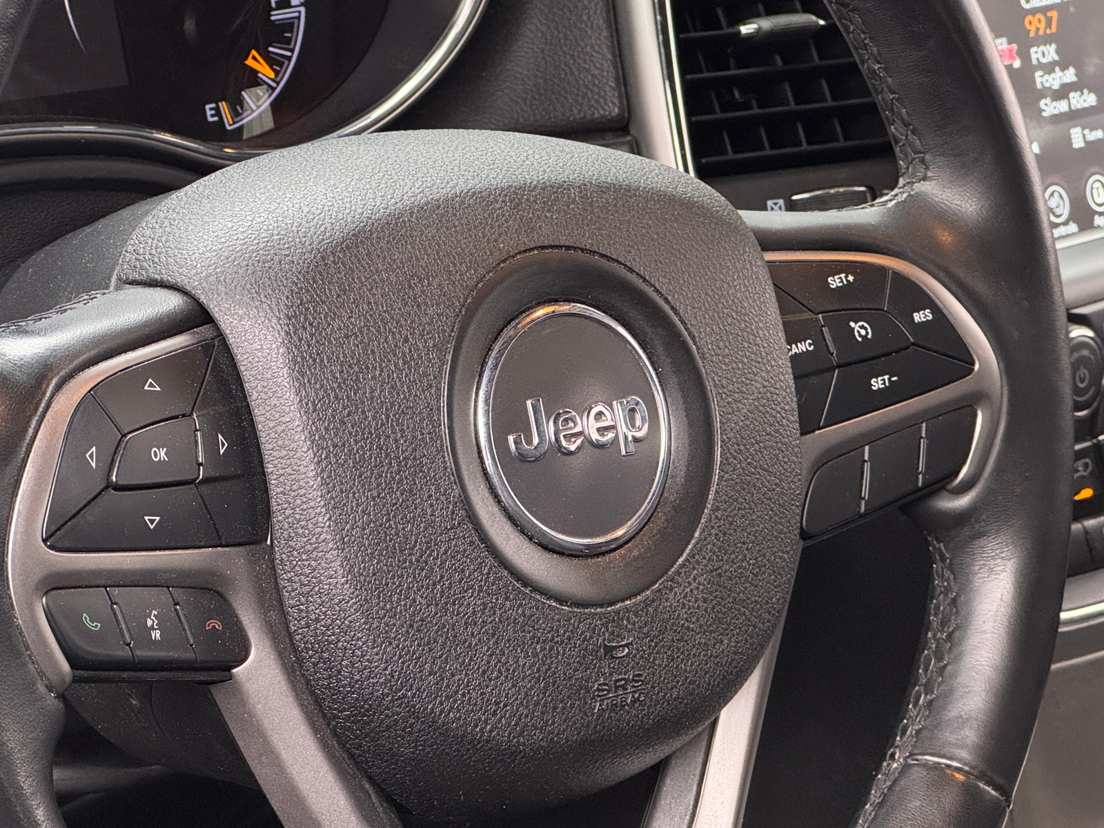 Thumbnail: 2018 Jeep Grand Cherokee - 4