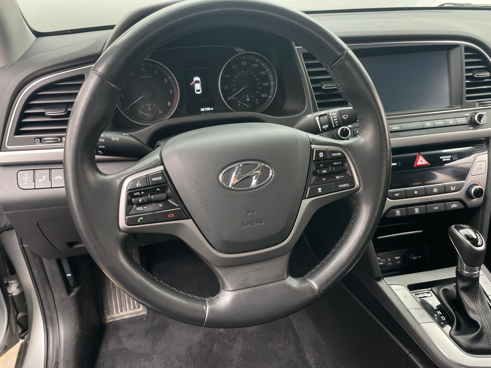 Thumbnail: 2017 Hyundai Elantra - 4