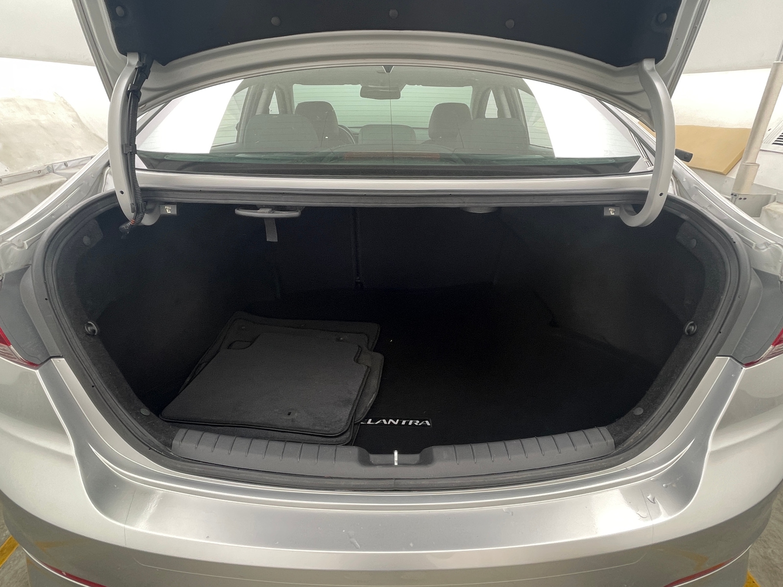 Thumbnail: 2017 Hyundai Elantra - 6