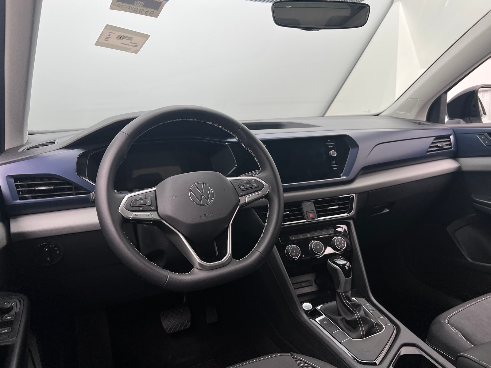 Thumbnail: 2023 Volkswagen Taos - 3