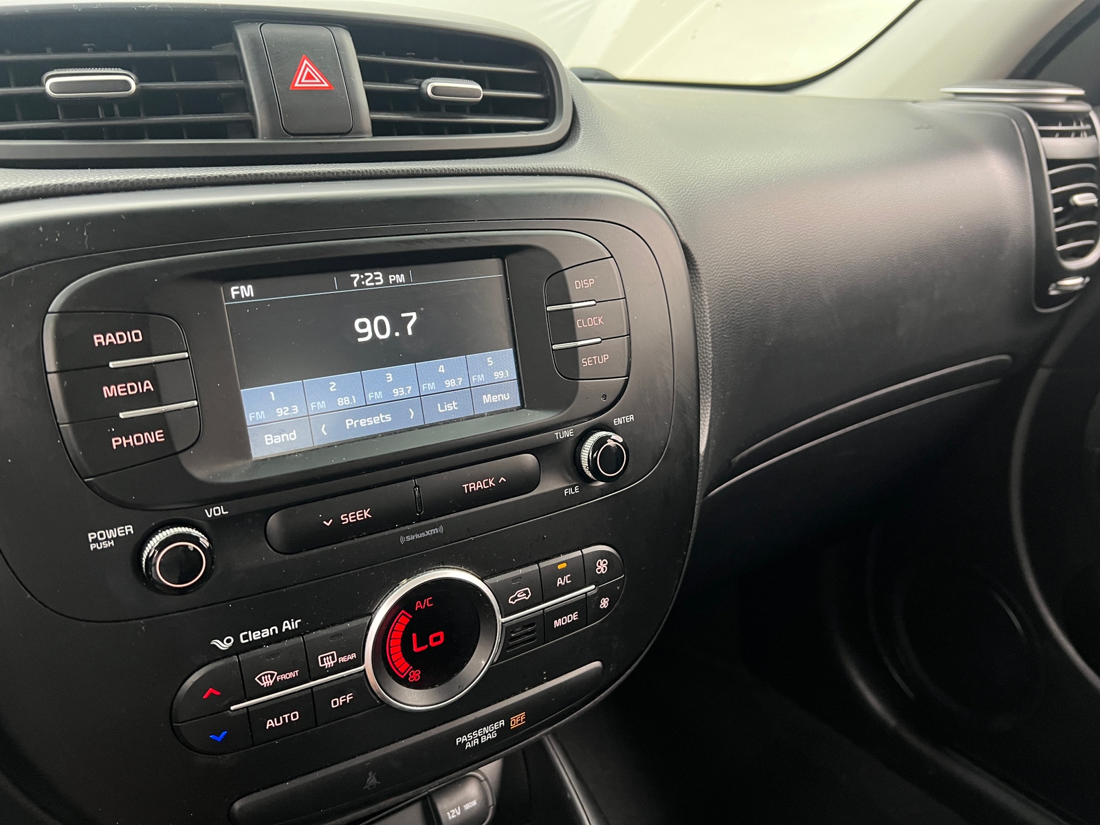 Thumbnail: 2017 Kia Soul - 4