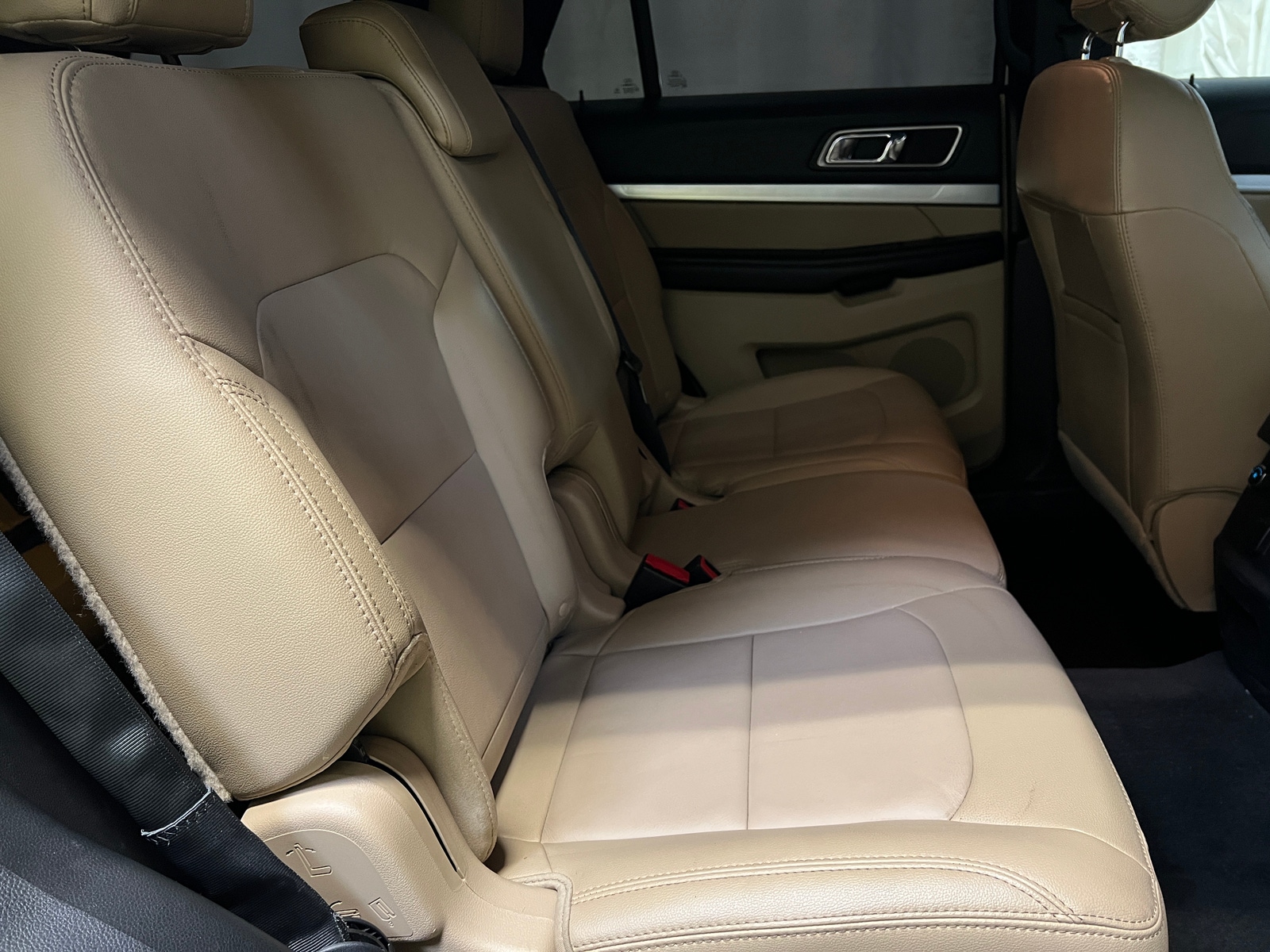 Thumbnail: 2016 Ford Explorer - 5