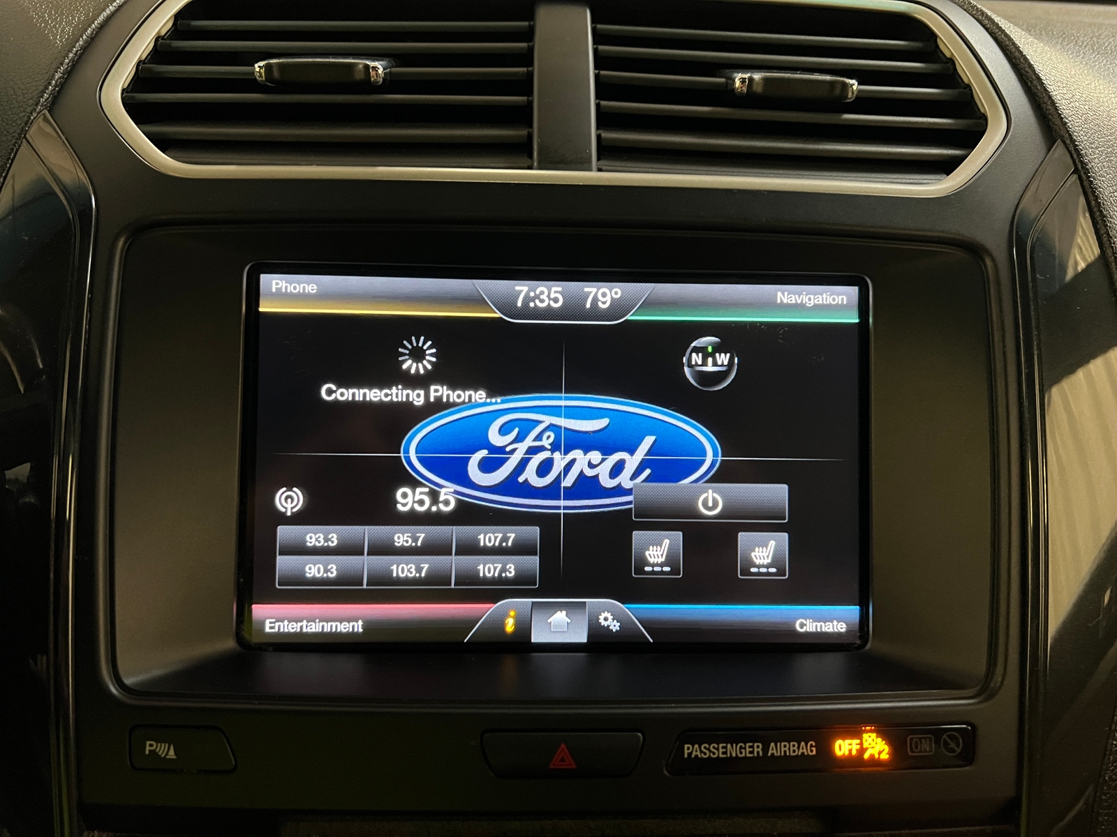 Thumbnail: 2016 Ford Explorer - 3