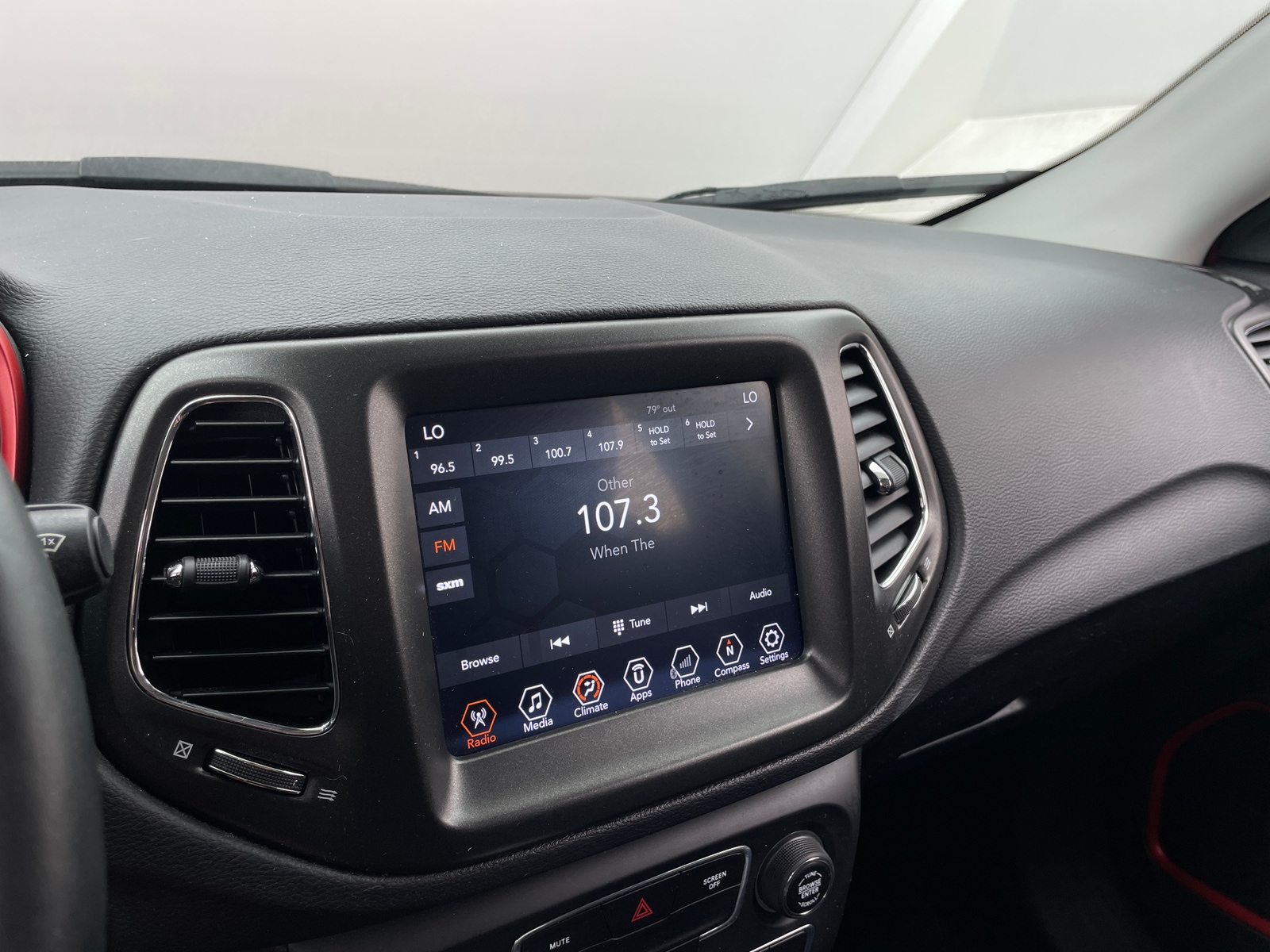 Thumbnail: 2018 Jeep Compass - 3