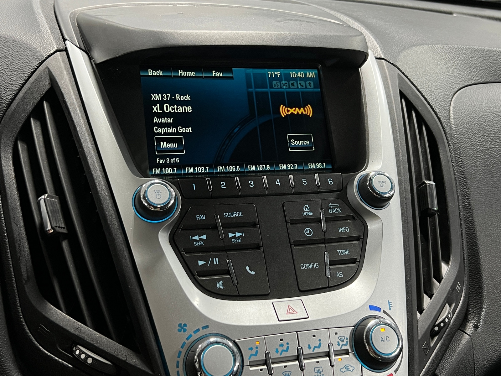 Thumbnail: 2017 Chevrolet Equinox - 4