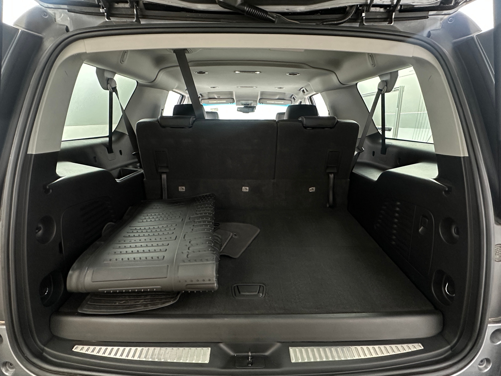 Thumbnail: 2020 Chevrolet Suburban - 6