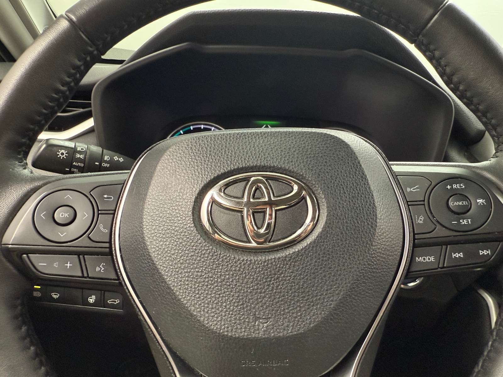 Thumbnail: 2022 Toyota RAV4 - 4
