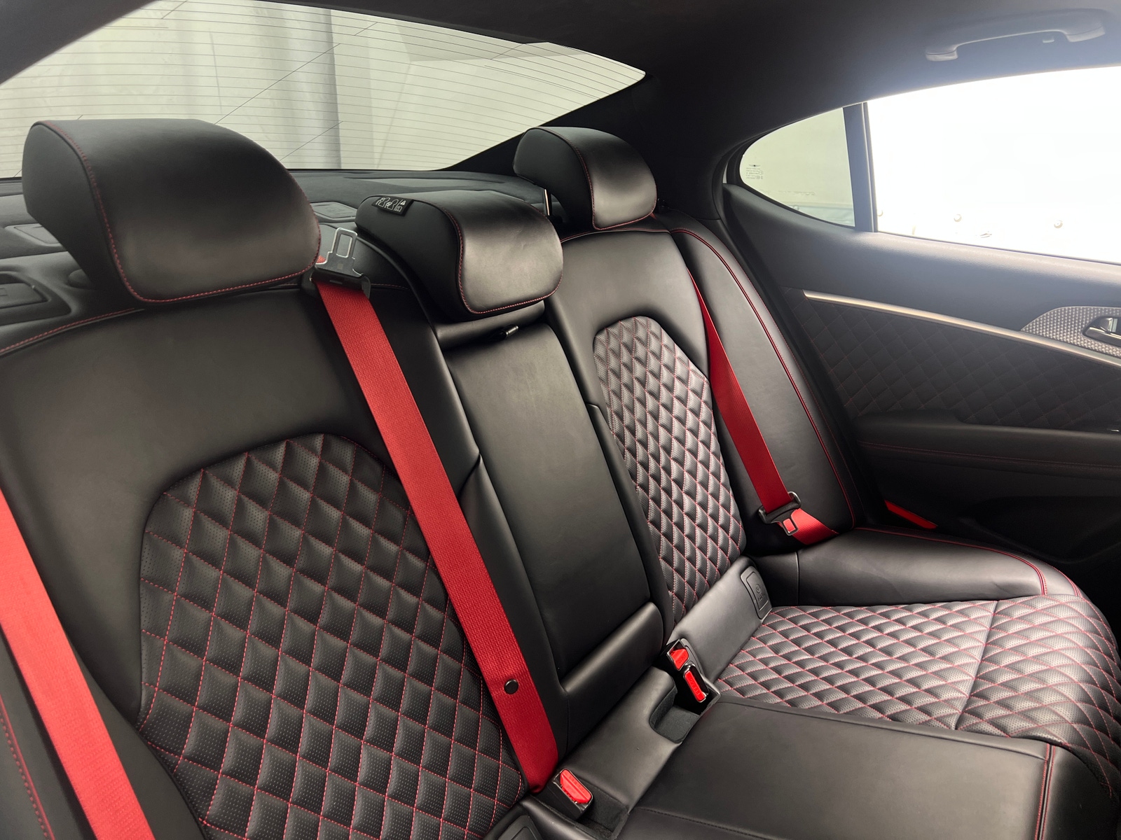 Thumbnail: 2022 Genesis G70 - 5
