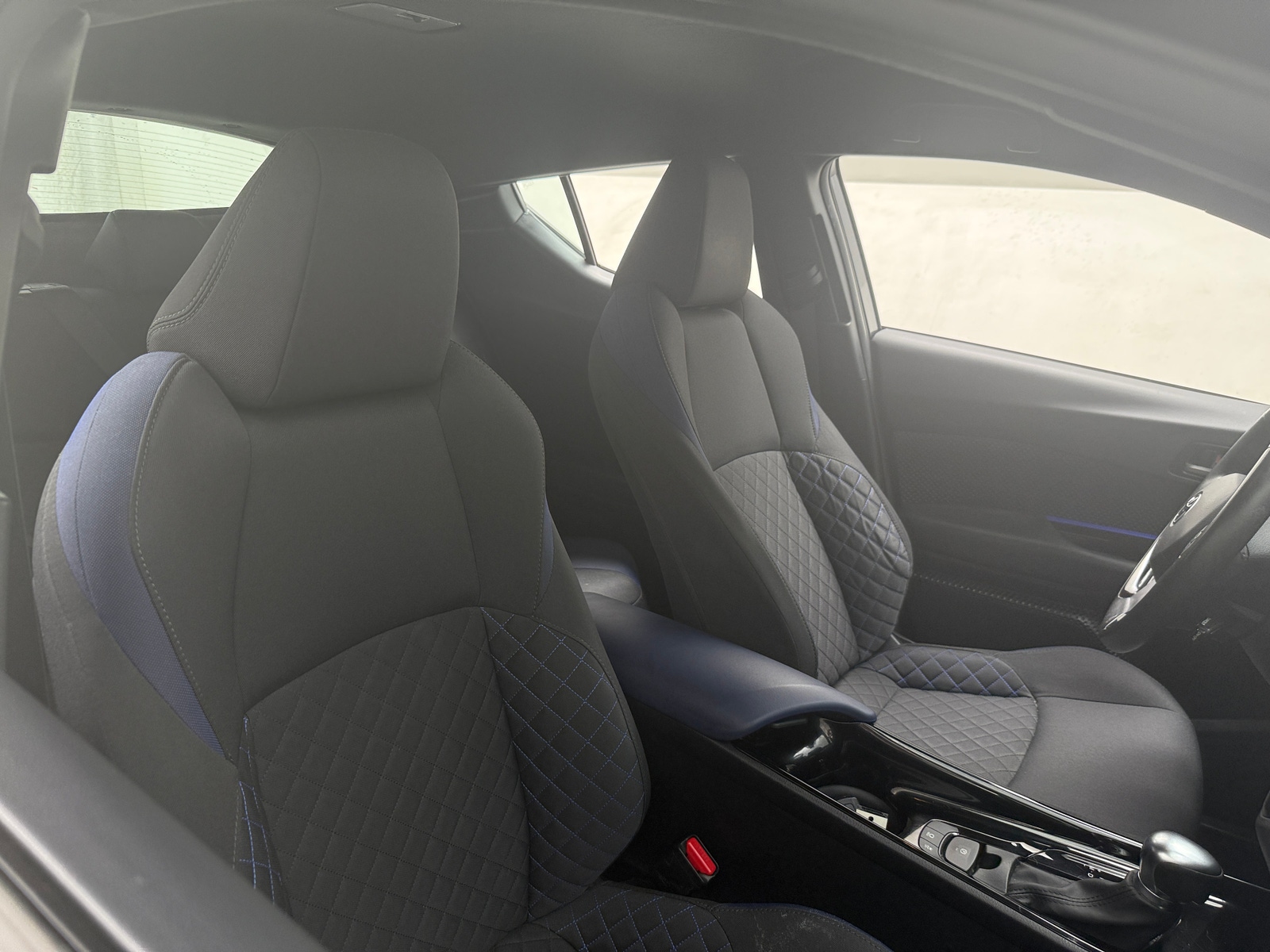Thumbnail: 2020 Toyota C-HR - 2