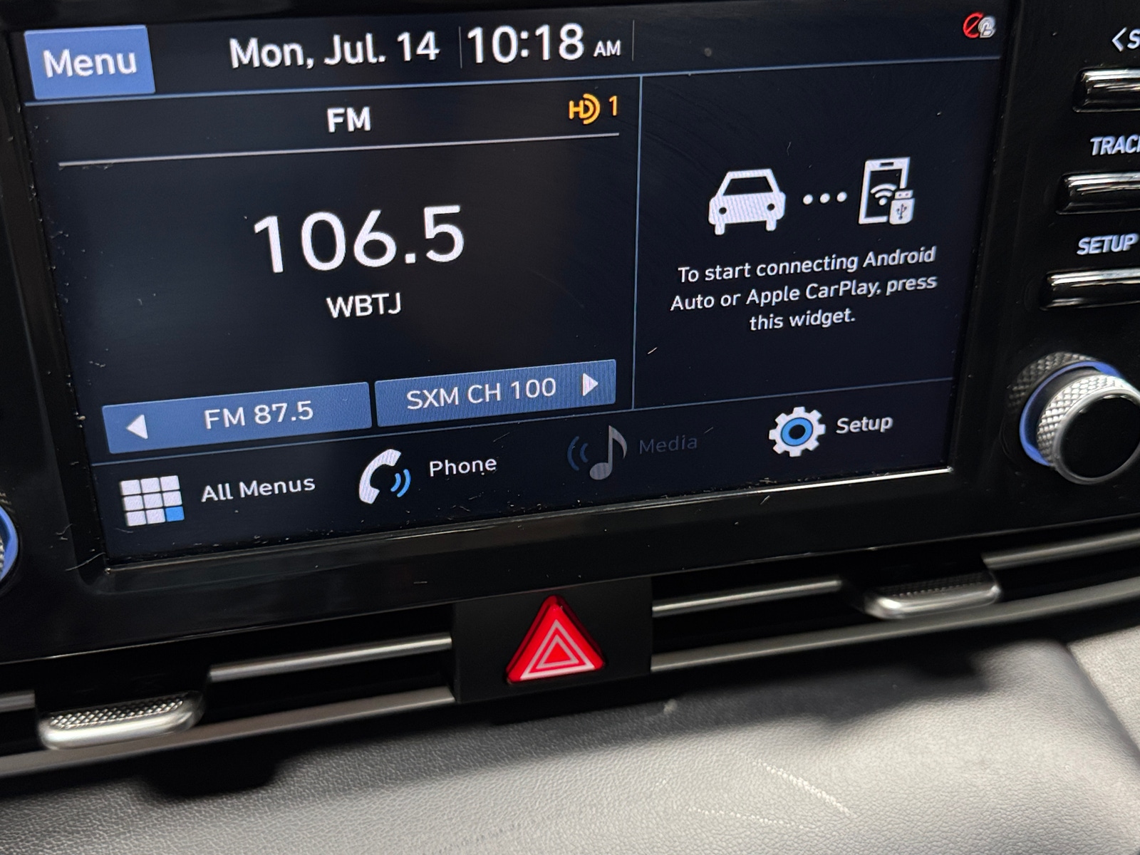 Thumbnail: 2022 Hyundai Elantra - 4