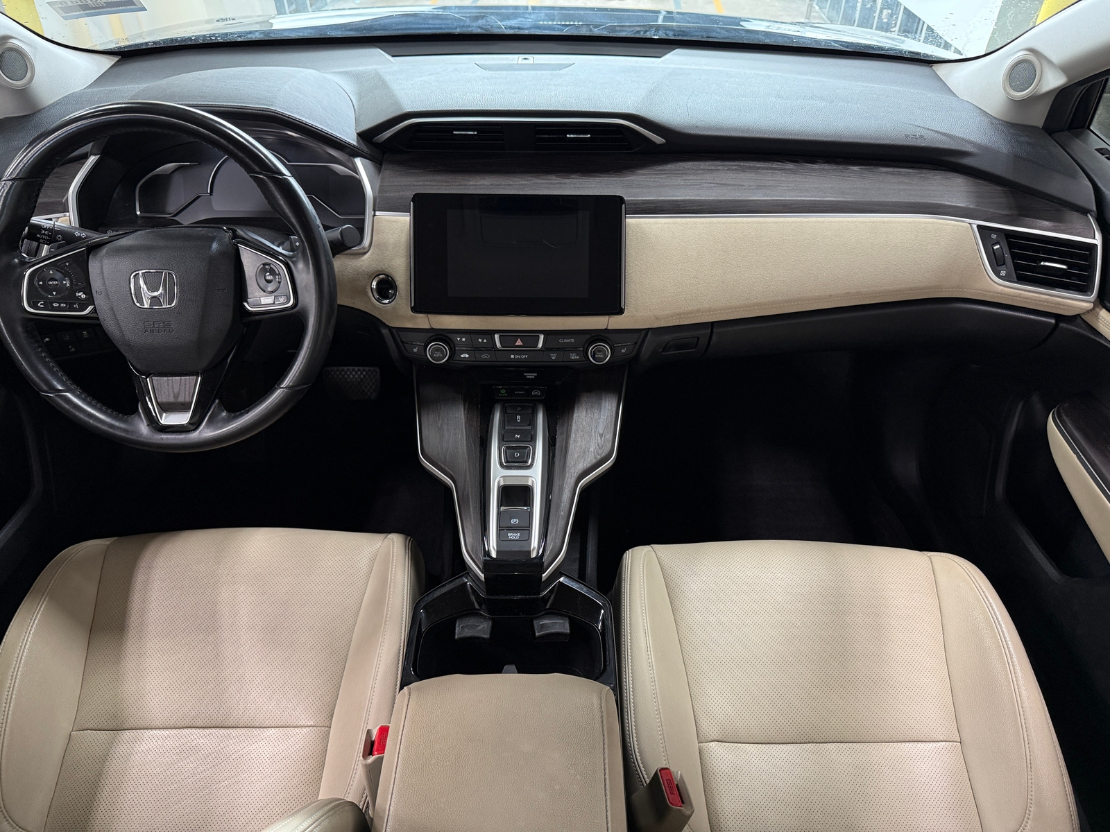 Thumbnail: 2018 Honda Clarity - 2