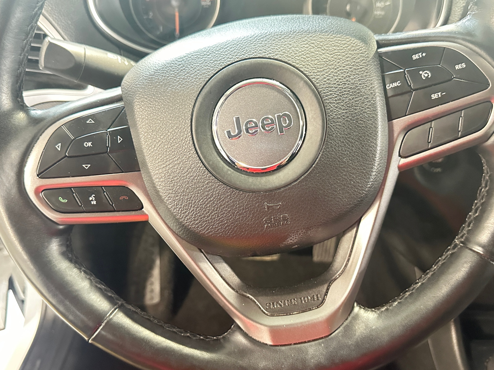 Thumbnail: 2021 Jeep Cherokee - 4