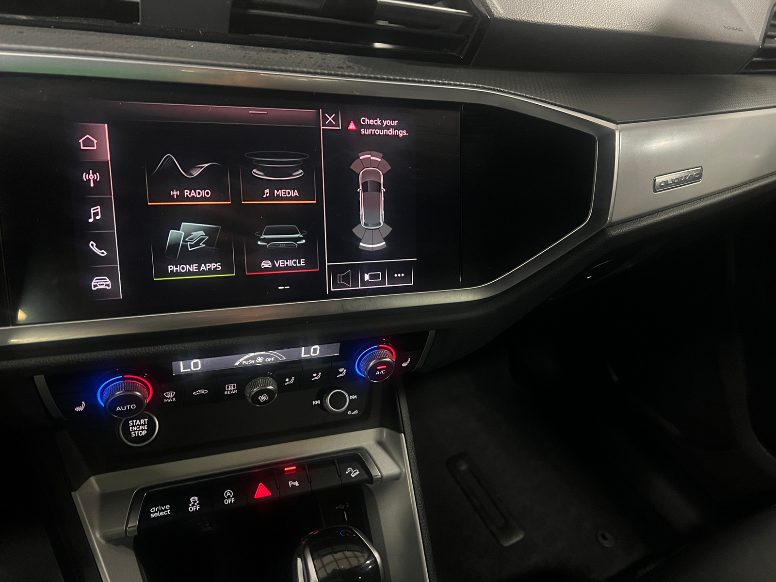 Thumbnail: 2021 Audi Q3 - 3