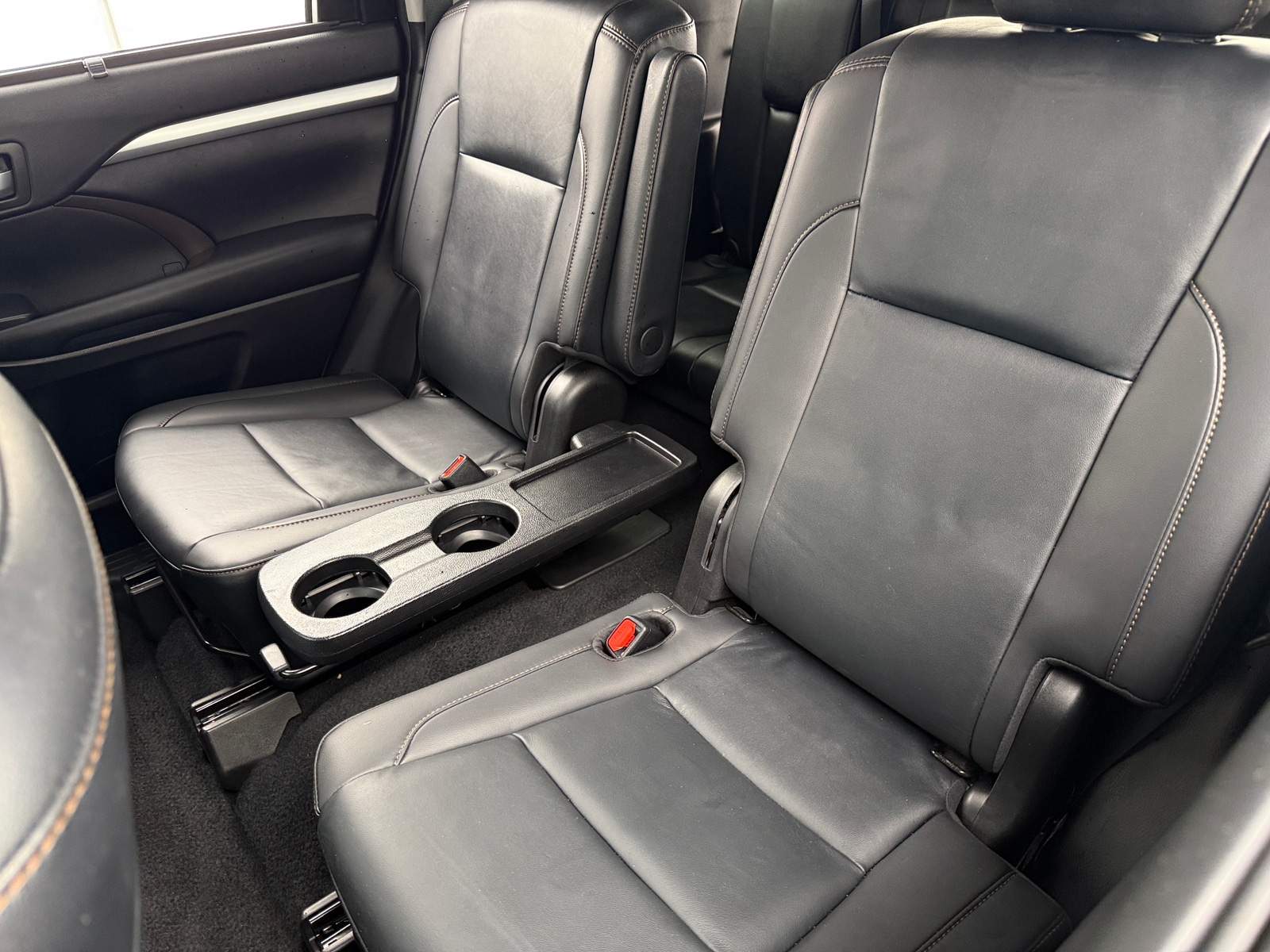 Thumbnail: 2019 Toyota Highlander - 5