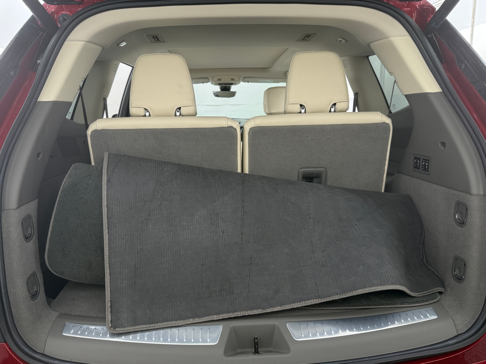 Thumbnail: 2023 Cadillac XT6 - 6