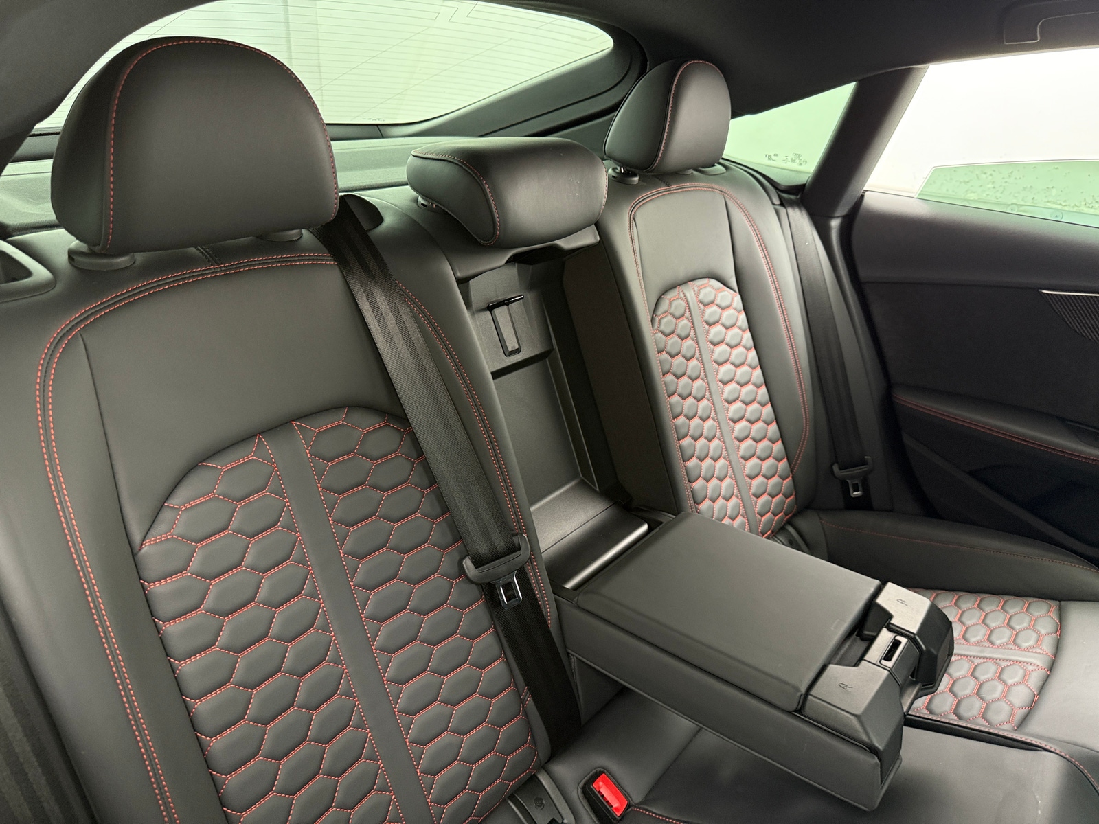Thumbnail: 2021 Audi RS 5 - 5