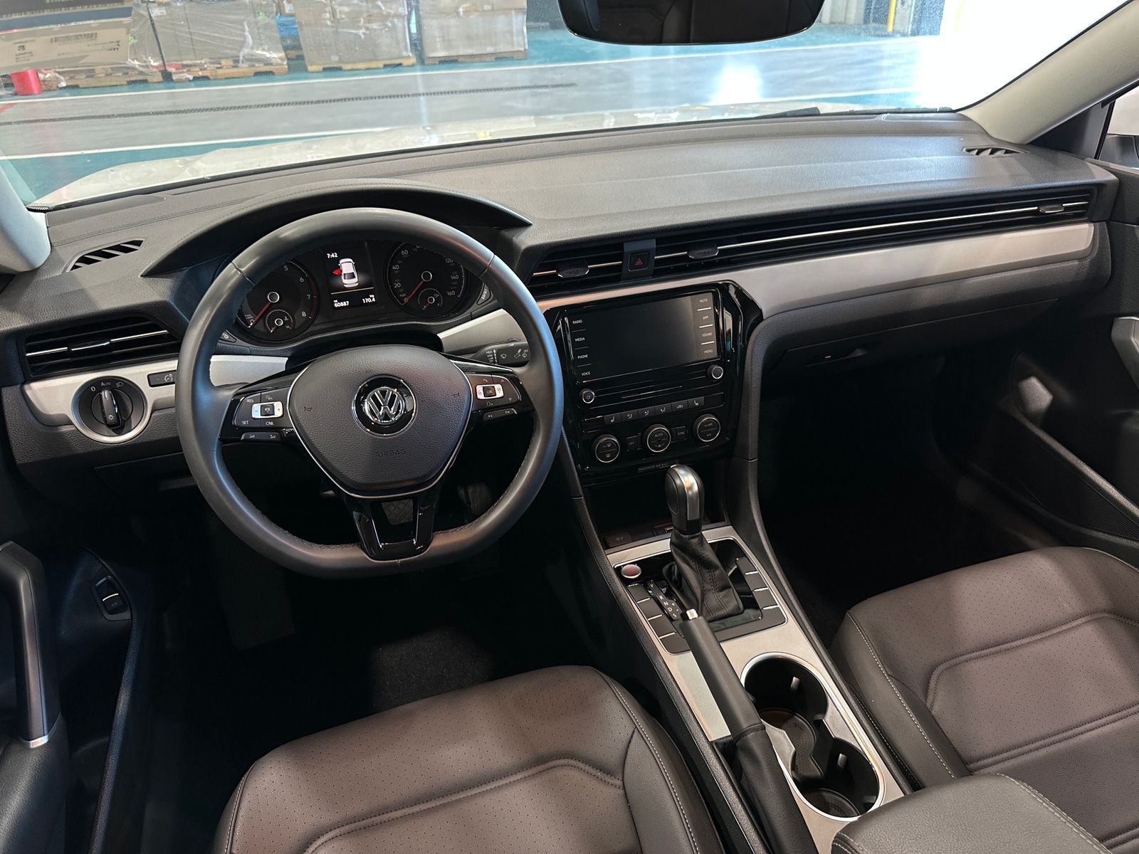 Thumbnail: 2022 Volkswagen Passat - 2