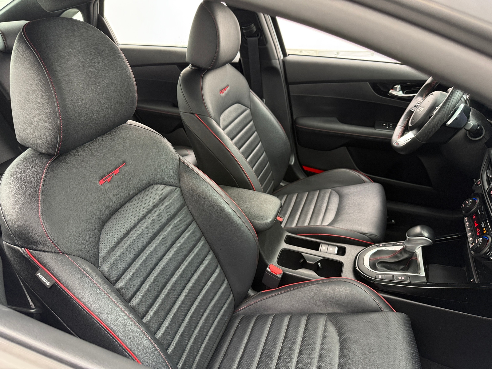 Thumbnail: 2023 Kia Forte - 2
