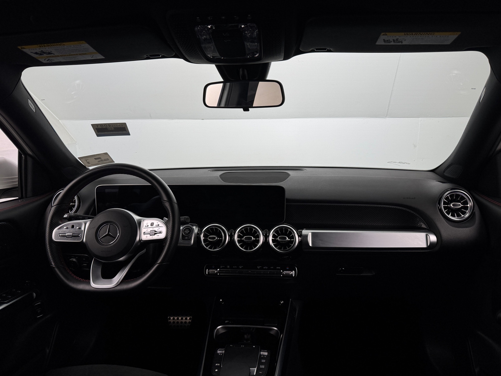 Thumbnail: 2021 Mercedes-Benz GLB - 2