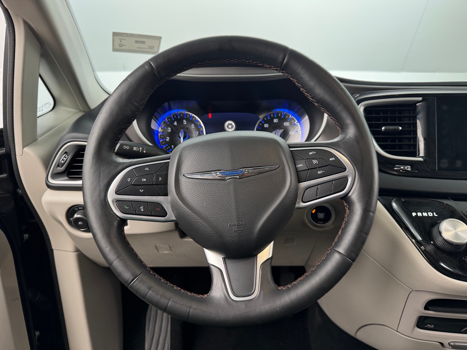 Thumbnail: 2020 Chrysler Pacifica - 4