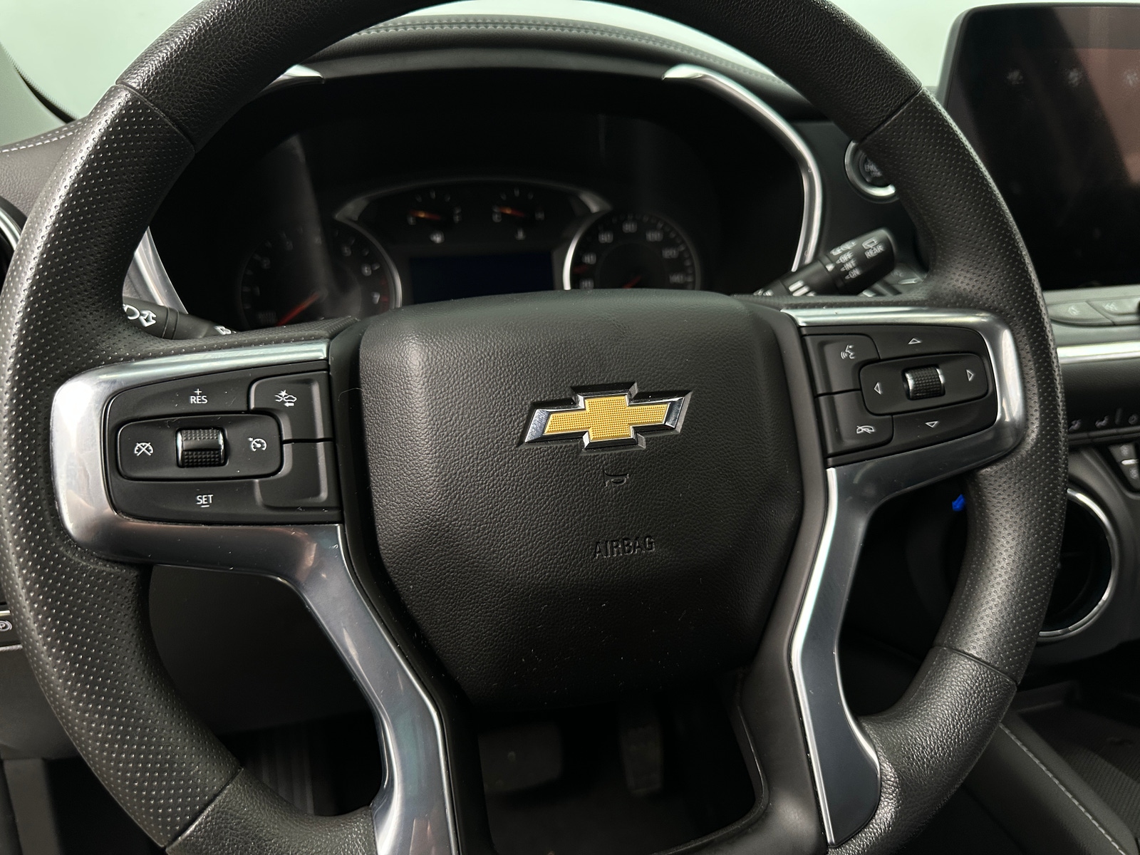 Thumbnail: 2023 Chevrolet Blazer - 5