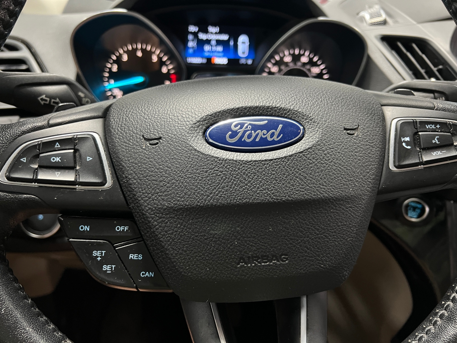 Thumbnail: 2017 Ford Escape - 4