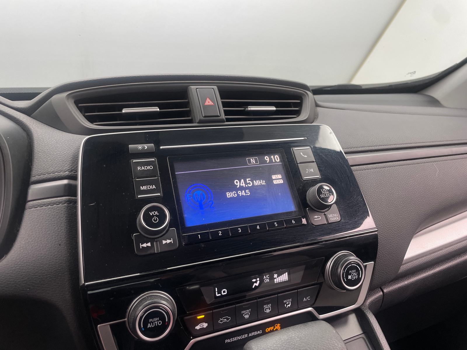Thumbnail: 2017 Honda CR-V - 4