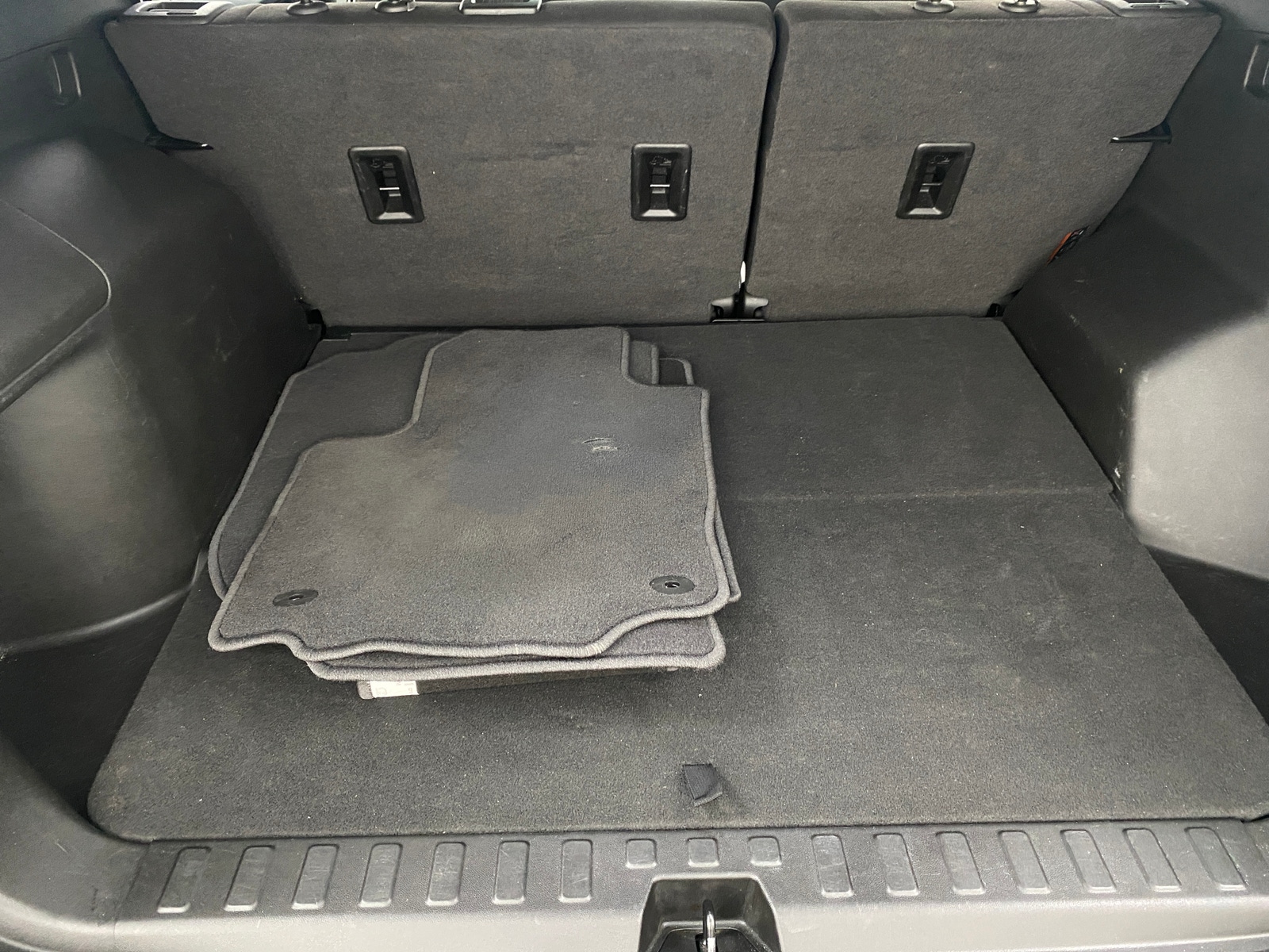Thumbnail: 2021 Chevrolet Equinox - 7