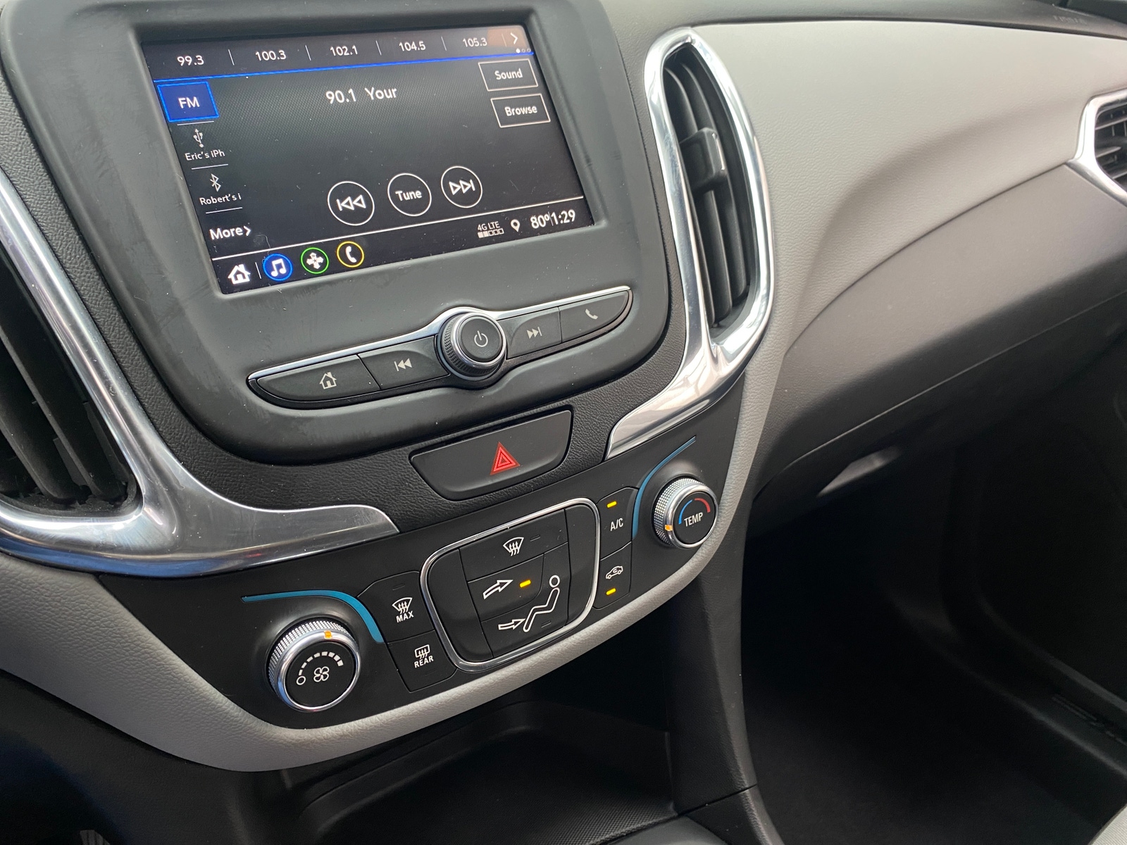 Thumbnail: 2021 Chevrolet Equinox - 4