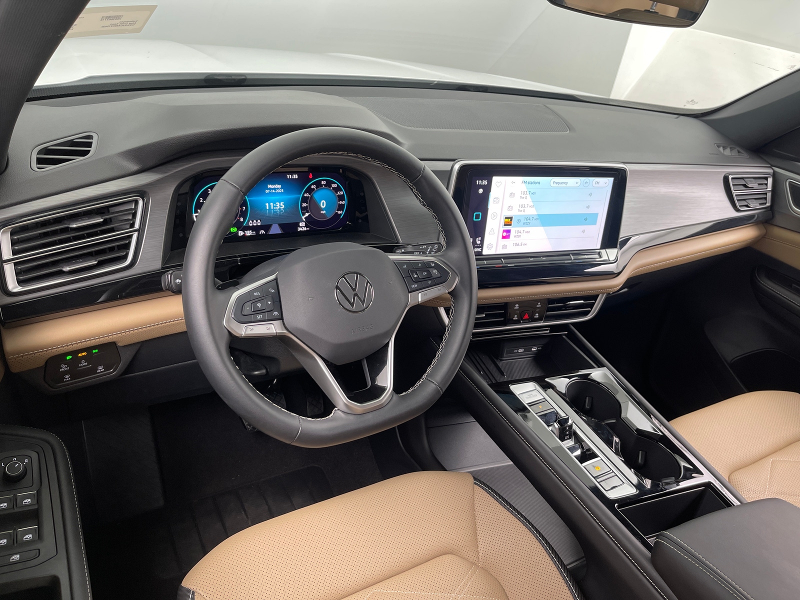 Thumbnail: 2025 Volkswagen Atlas - 2