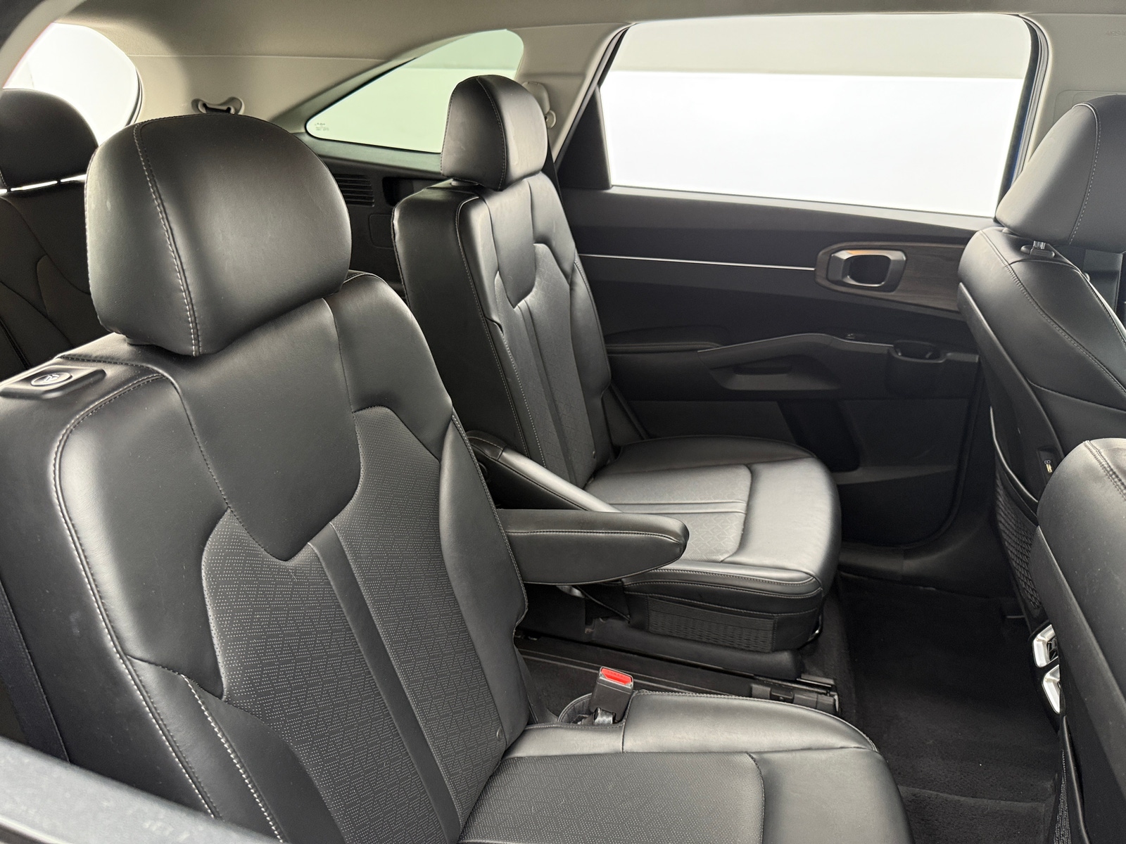 Thumbnail: 2022 Kia Sorento - 5