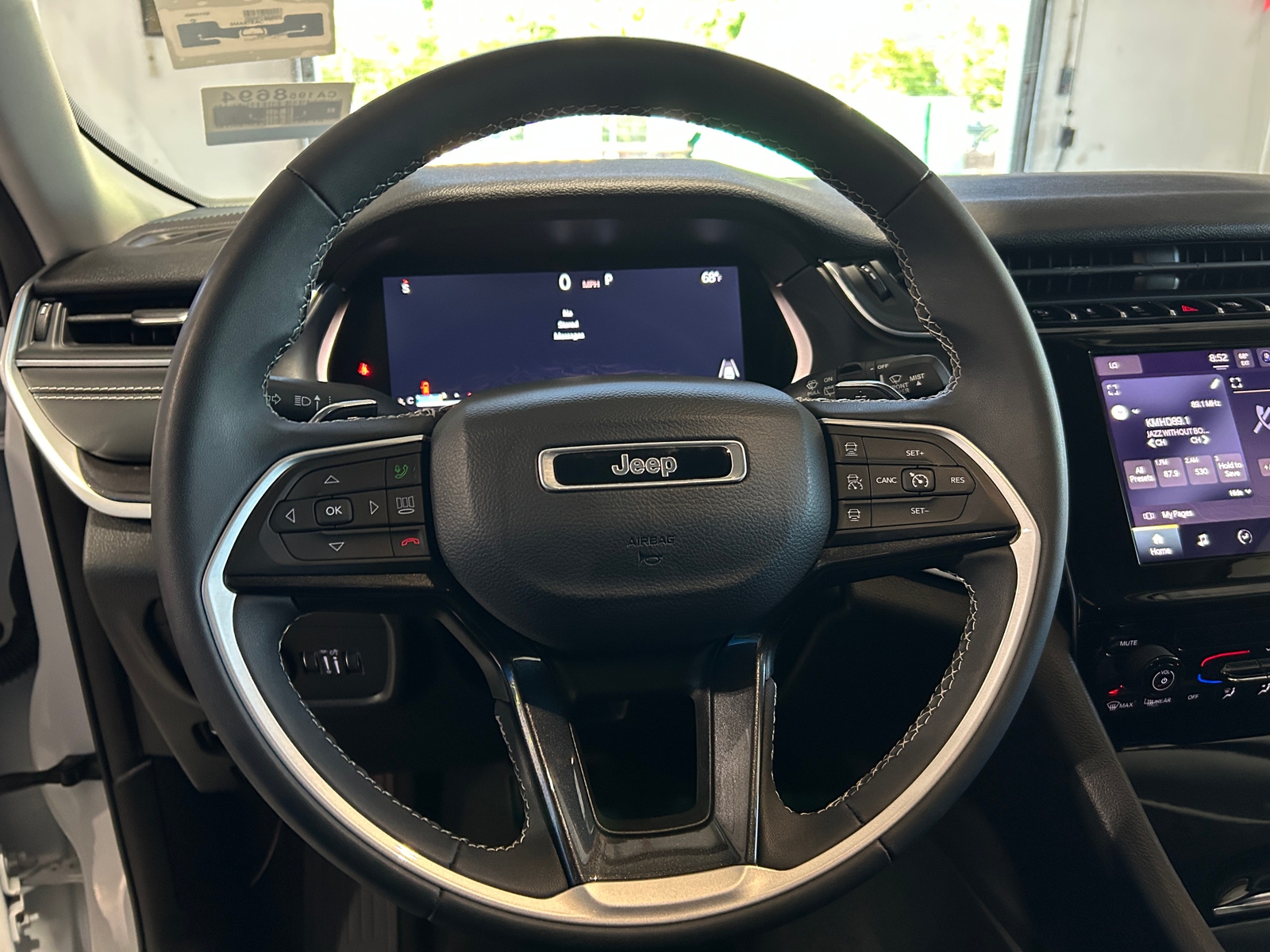 Thumbnail: 2022 Jeep Grand Cherokee L - 5