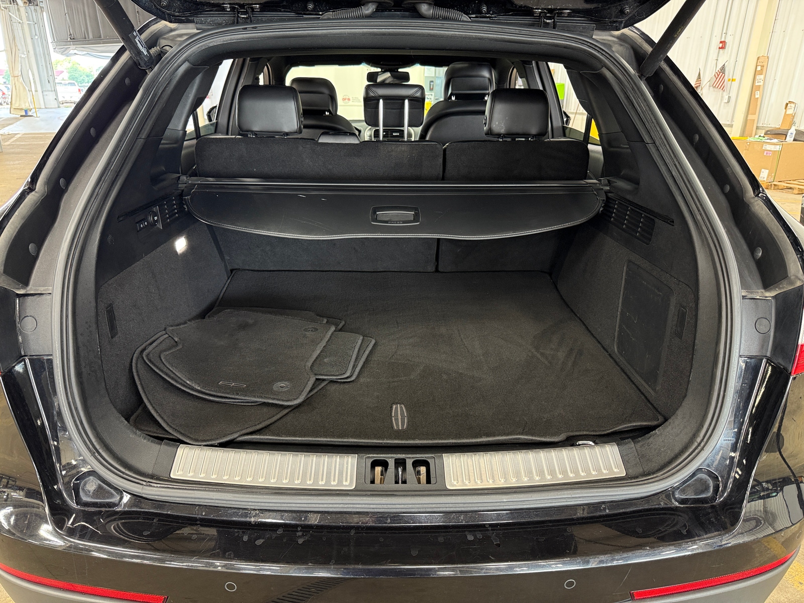 Thumbnail: 2017 Lincoln MKX - 6