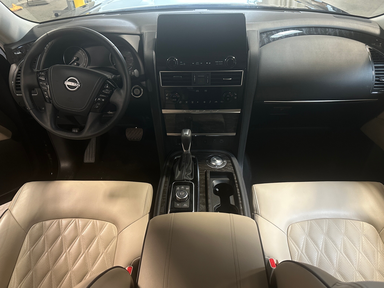 Thumbnail: 2024 Nissan Armada - 2