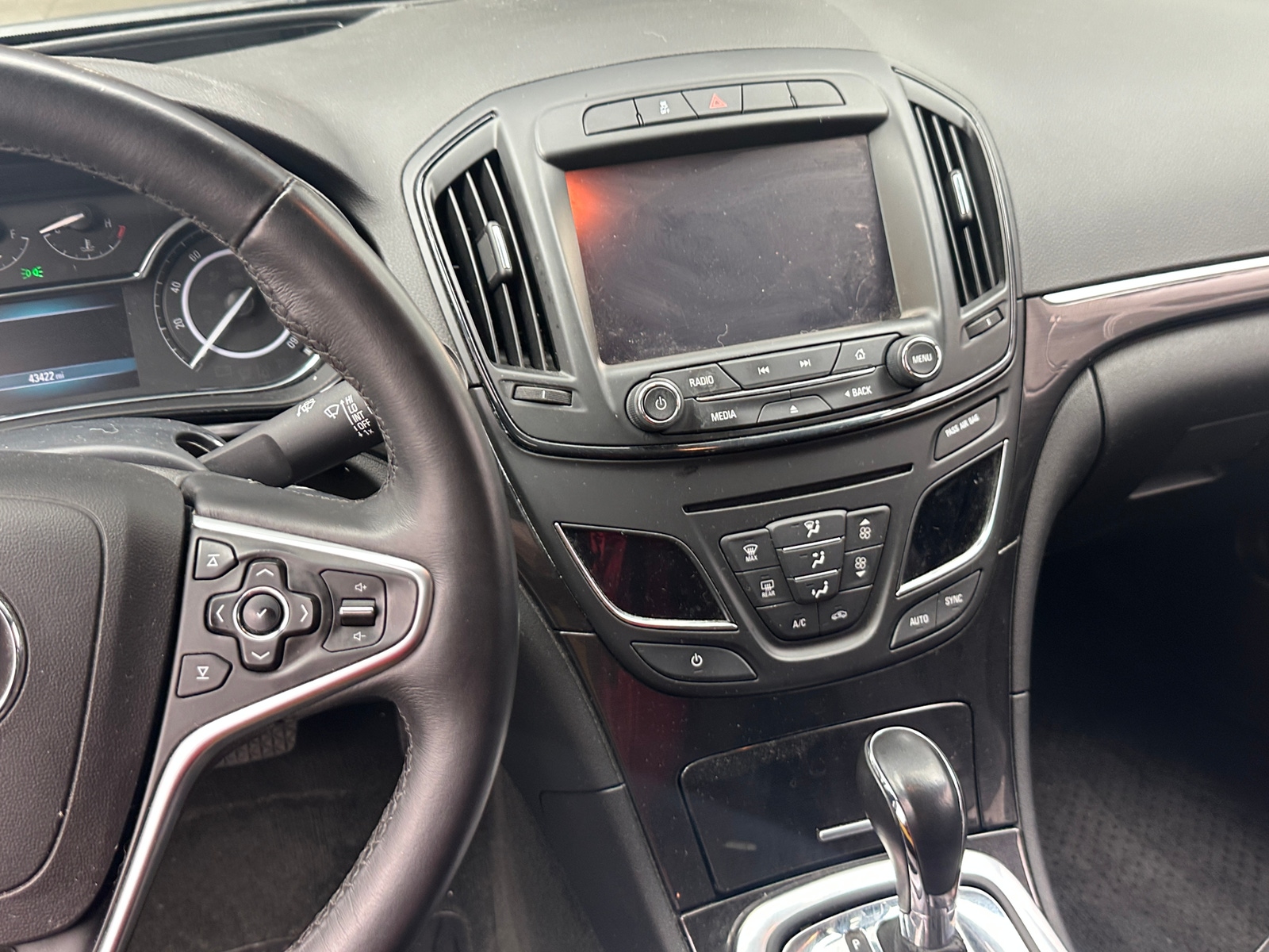 Thumbnail: 2016 Buick Regal - 3