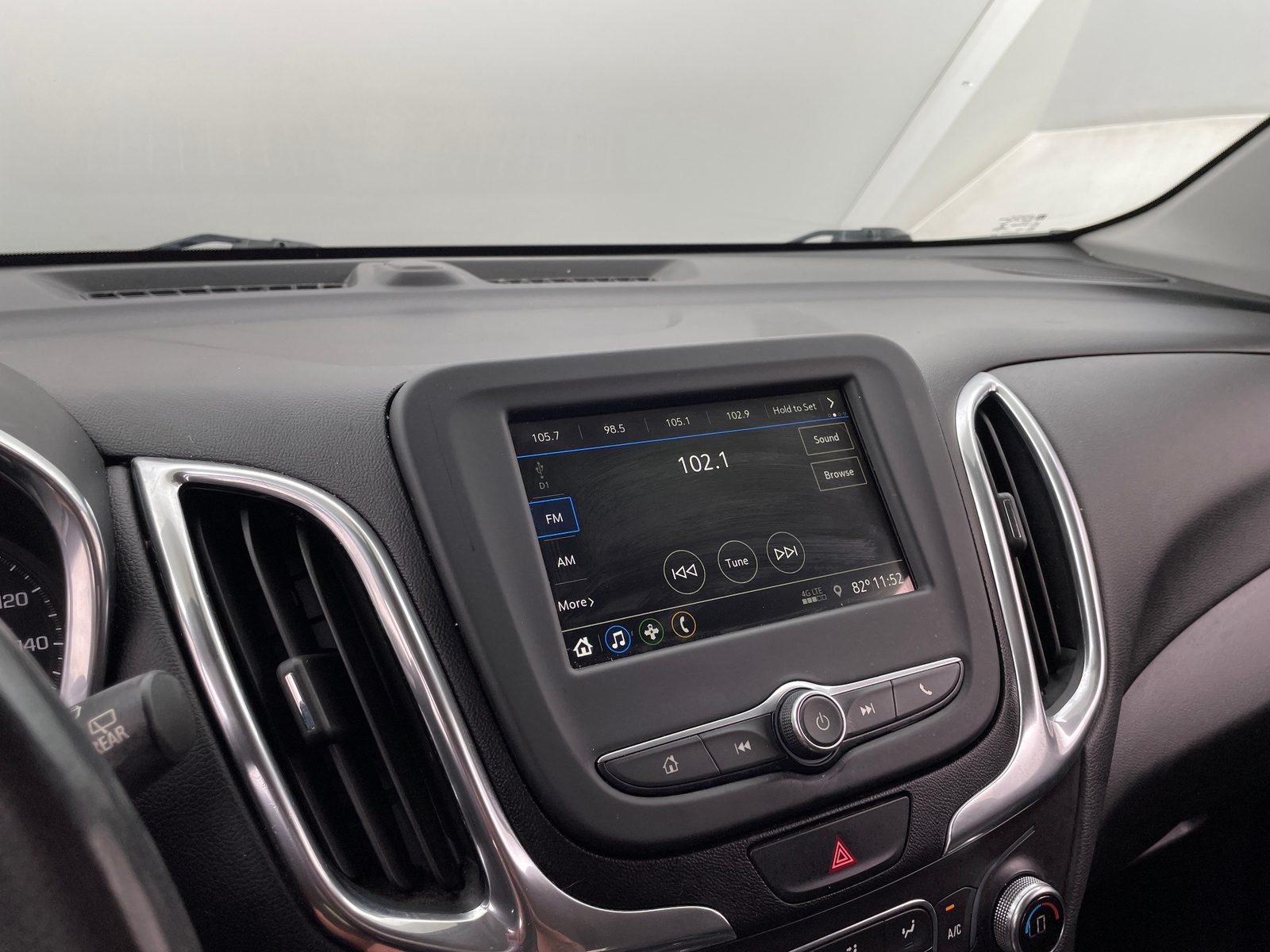 Thumbnail: 2019 Chevrolet Equinox - 4