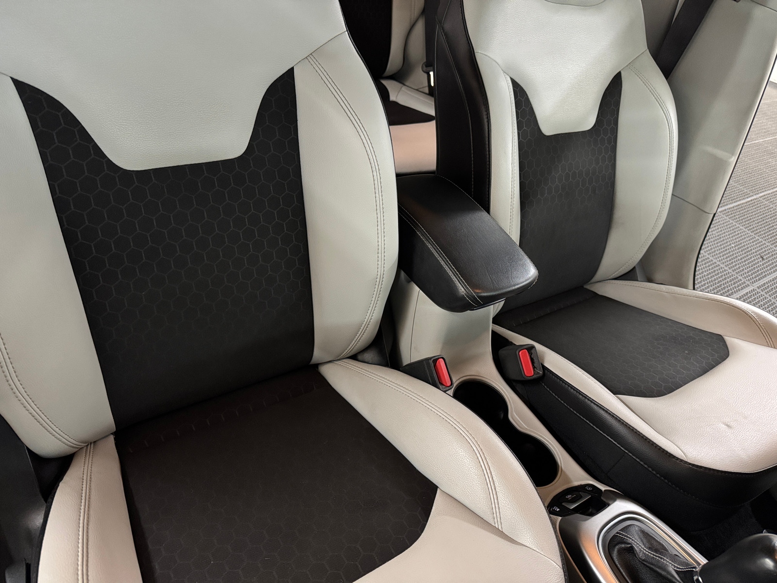 Thumbnail: 2018 Jeep Compass - 2