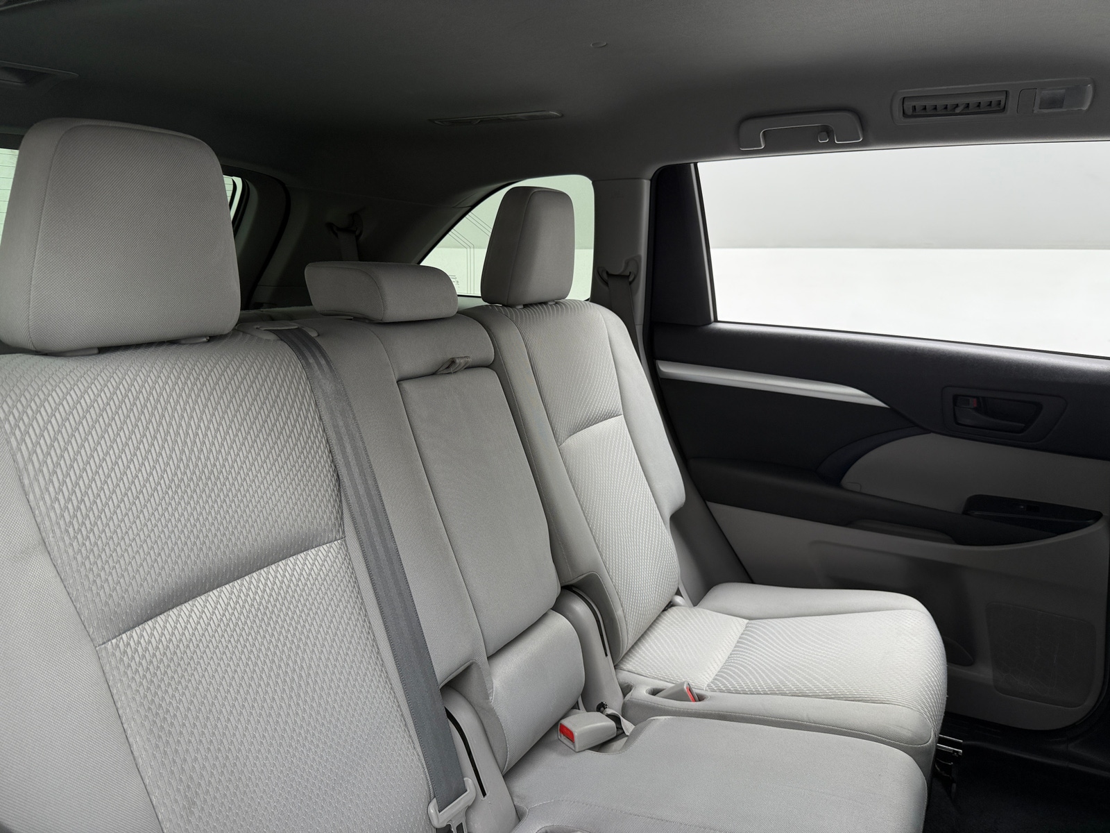 Thumbnail: 2017 Toyota Highlander - 6