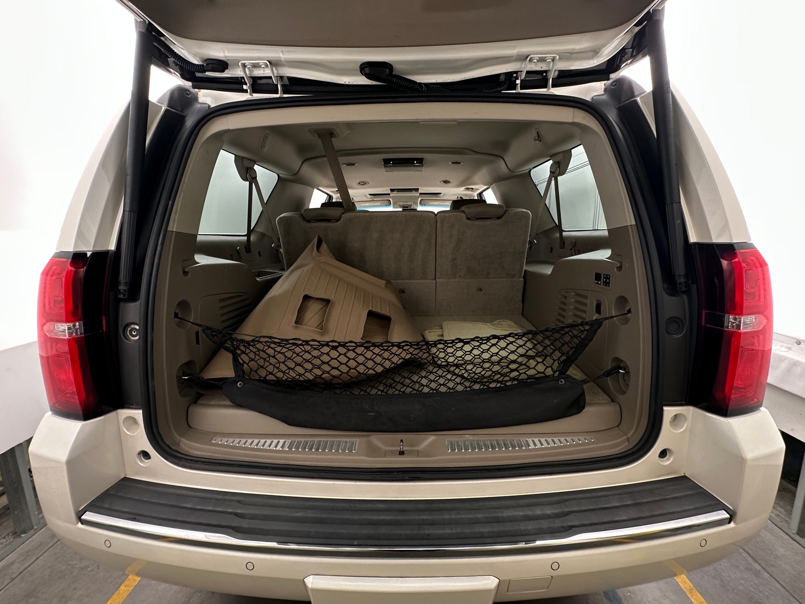 Thumbnail: 2015 Chevrolet Suburban - 6