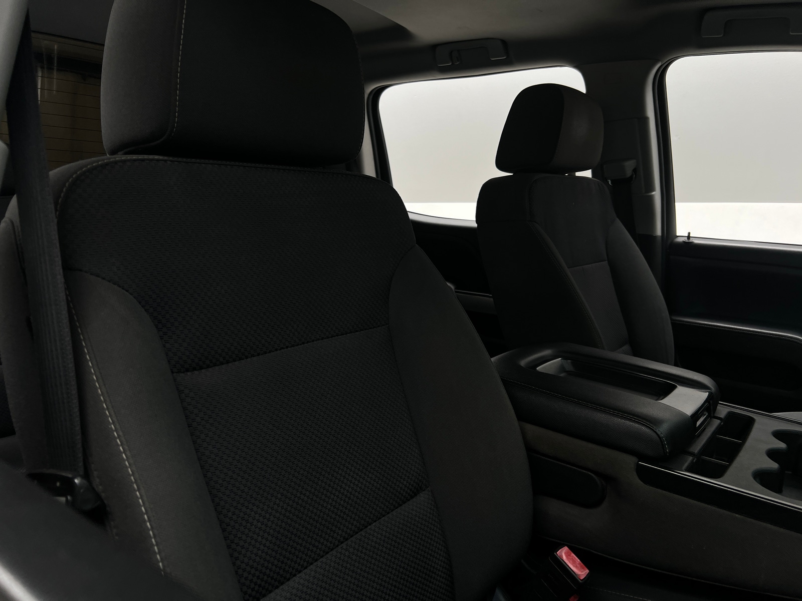 Thumbnail: 2018 Chevrolet Silverado 1500 - 2